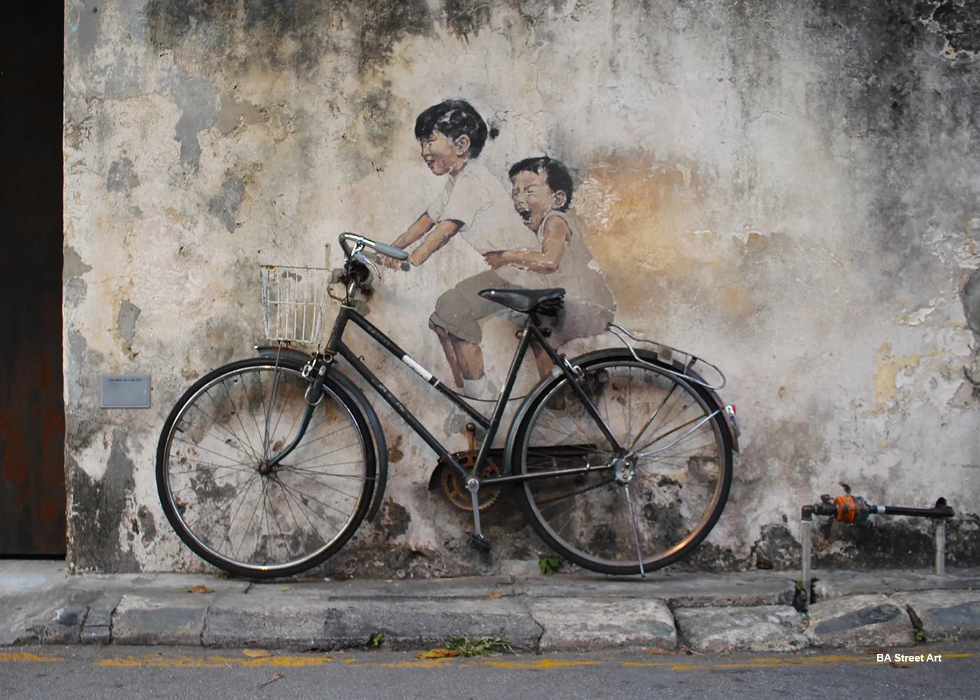 어니스트 자카레빅의 인터랙티브 벽화